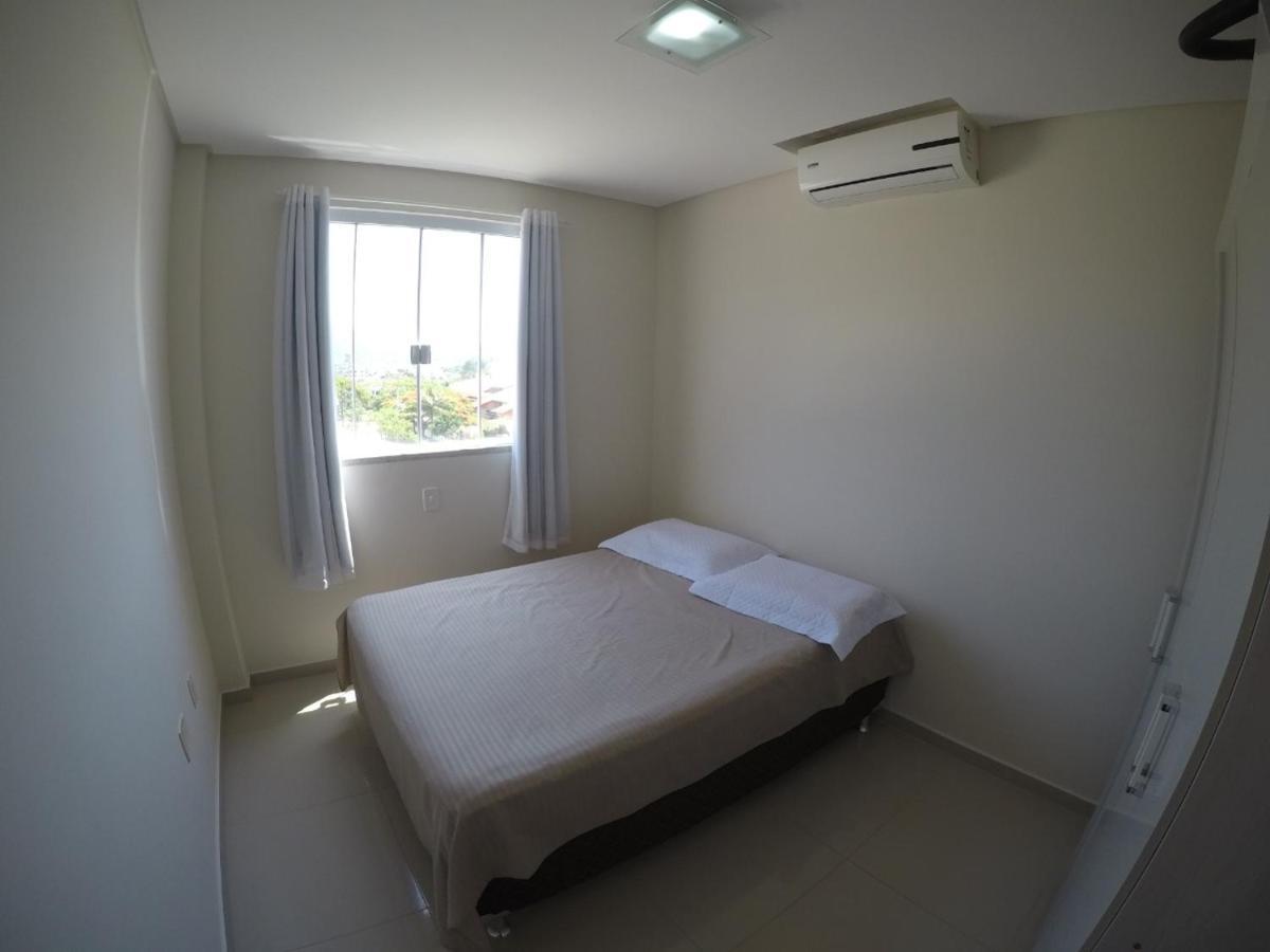 Apartamento 3 Quartos 8 Pessoas A 50 Mts Da Praia De Bombas, A 100M Da Passarela Do Ribeiro Бомбиняс Екстериор снимка